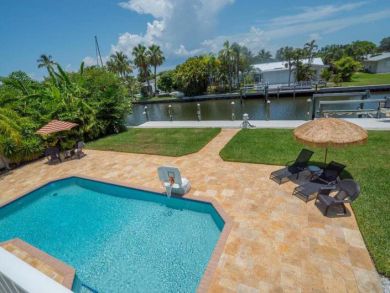ANNA MARIA MONTHLY RENTAL ON A CANAL WITH POOL